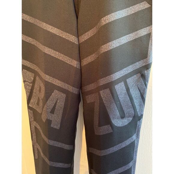 NWT‎ XS All That Glitters Is Zumba High Waisted Crop Leggings - Picture 2 of 5